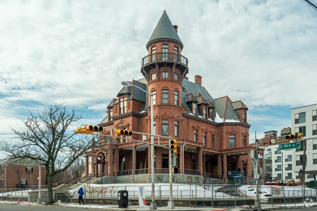 Krueger-Scott Mansion  was built on the corner of Court and High Street in 1888.