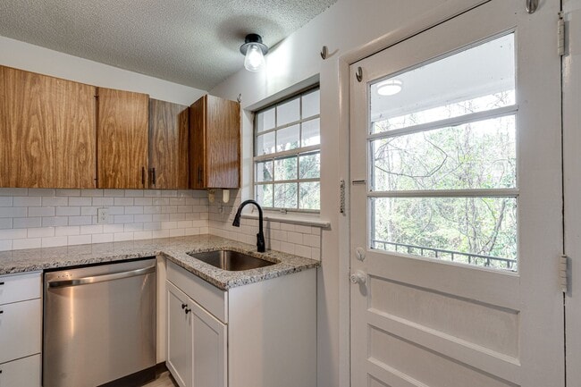 2845 Dayton Blvd unit 5, Chattanooga, TN 37415 - photo 6