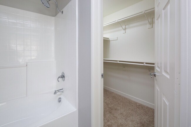 The Parker, San Diego, CA 92120 - photo 6