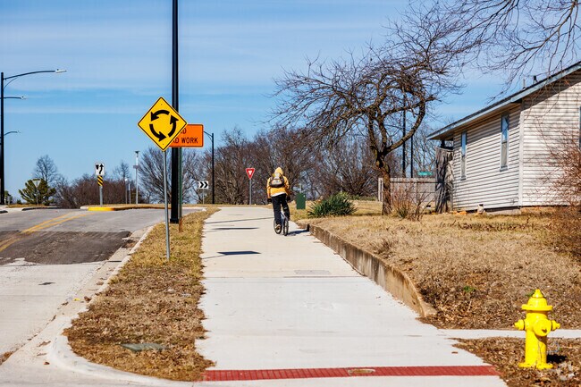 The Grant Ave Parkway brings a pedestrian and cycling path through the Fassnight neighborhood.