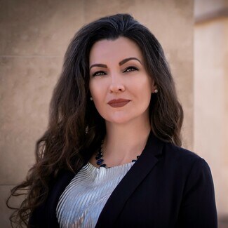 Eve Ronakov