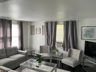 809 Trumbull Dr, Niles, OH 44446