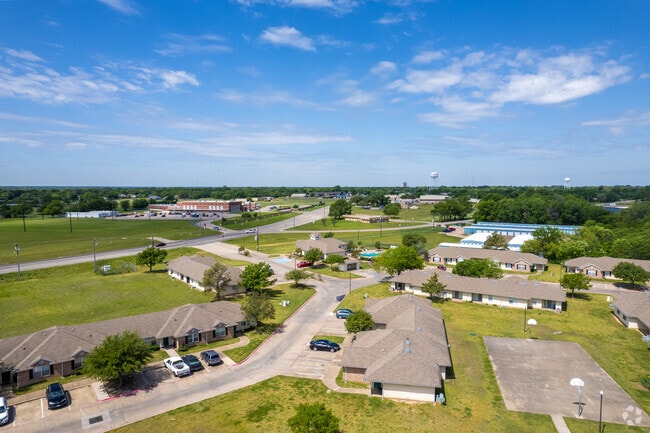 Find your place in a welcoming community in Commerce, TX.