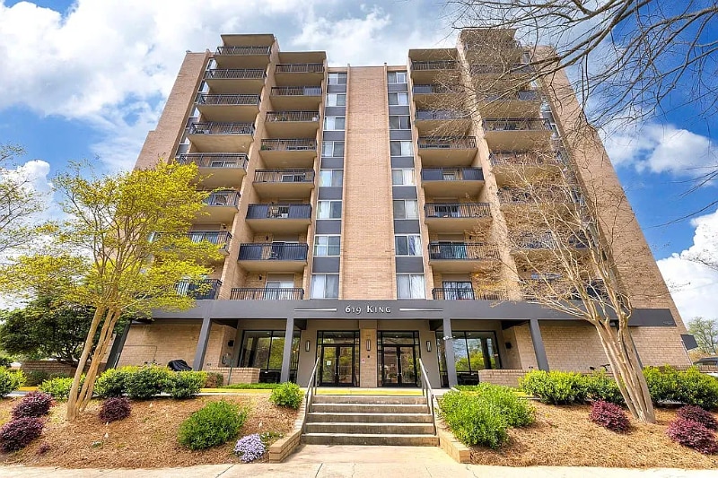 Hermitage unit 7th Floor, Columbia, SC 29205 - photo 1