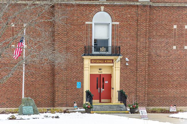 Riverdale Elementary School is located in Dedham.
