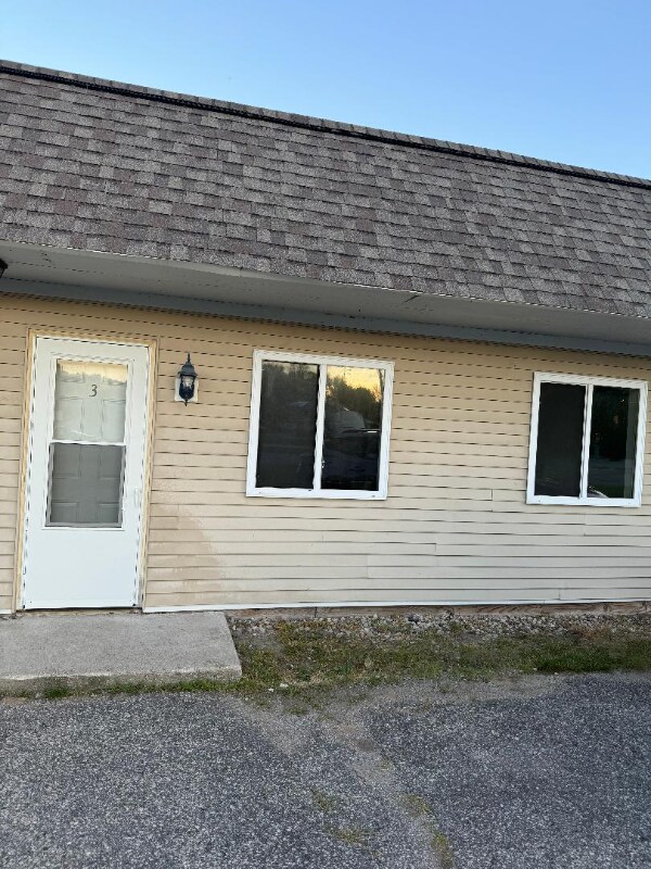 3850 N Shore Dr Unit 3, Menominee, MI 49858