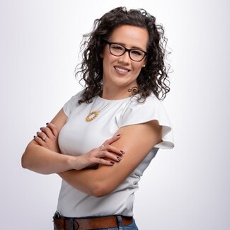 Julie Domina