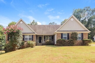 44 Creek View Ct, Hoschton, GA 30548