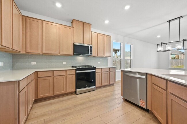 4649 Teverola Dr, Round Rock, TX 78665 - photo 3