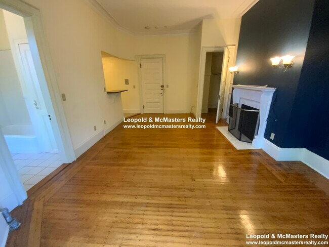 379 Commonwealth Ave unit 5, Boston, MA 02115 - photo 6