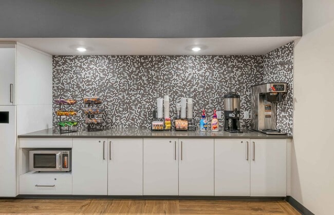 790 E Lincoln Way, Sparks, NV 89434 - photo 7