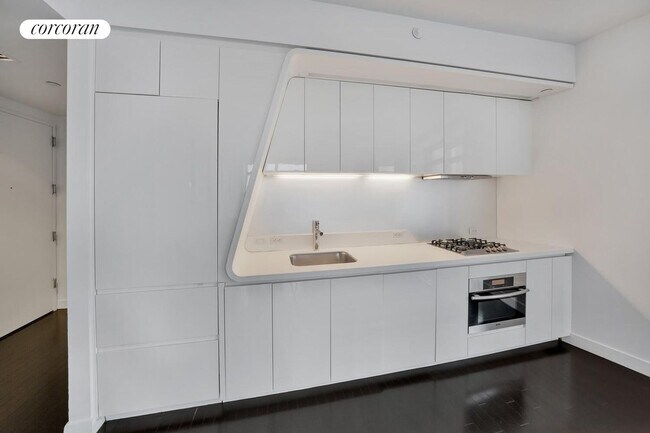 W New York - Downtown-The Residences, New York, NY 10006 - photo 5