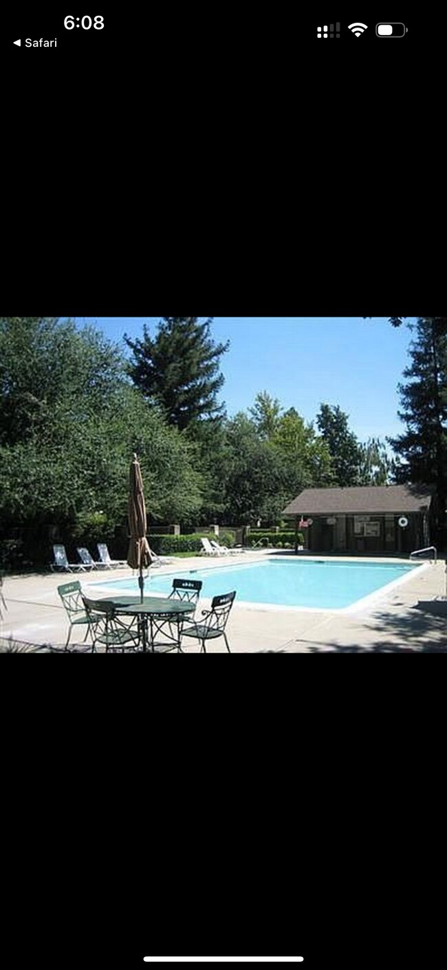 112 Luna Grande Cir unit 31A, Sacramento, CA 95834 - photo 4