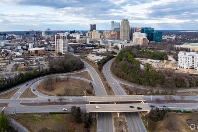 Boylan Heights has a suburban atmosphere with comfortable proximity to downtown Raleigh.