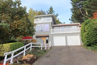 11731 SW 41st Ave Unit Upper-Main, Portland, OR 97219