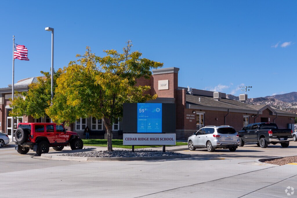 Cedar Ridge High School in the city of Richefield.