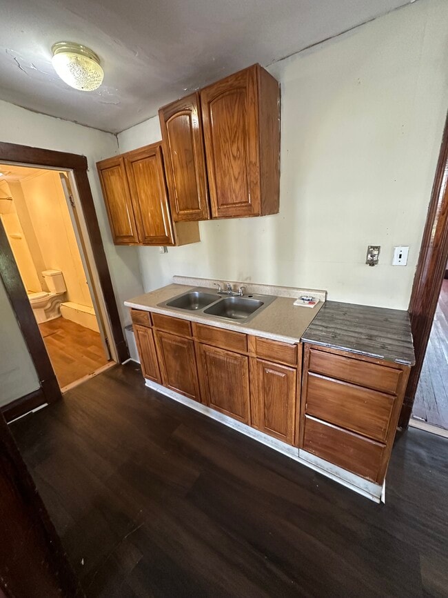 10963 Dixie Hwy unit B, Corinth, KY 41010 - photo 4