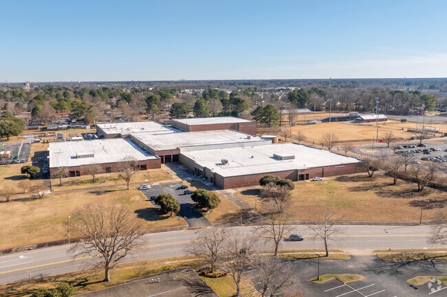 Manor High School hosts spirited events and assemblies to celebrate student achievements.