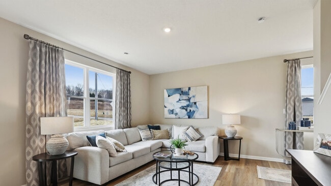 410 Curtis Ct, Hunker, PA 15639 - photo 3