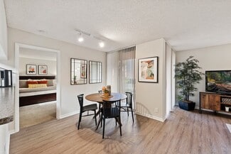 6730 Bull Run Rd, Miami Lakes, FL 33014