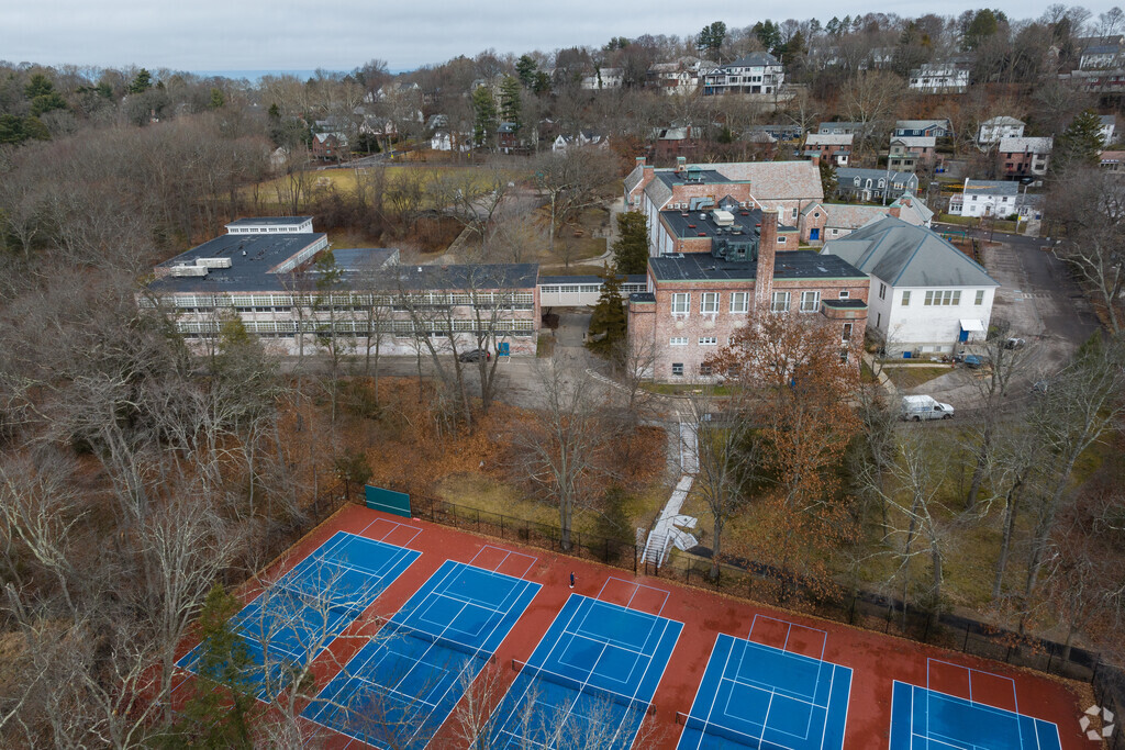 Baker School in Brookline receives an overall grade of A from niche.