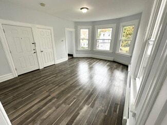 44 Chestnut St, East Orange, NJ 07018