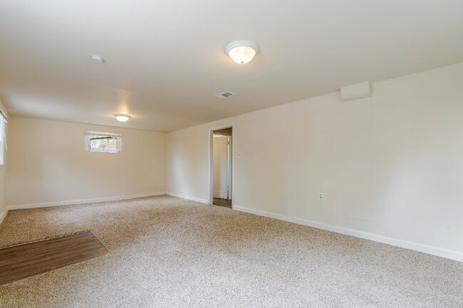 2503 Glen View Ave unit B, Colorado Springs, CO 80904 - photo 5