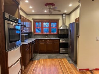 711 Union St, Portsmouth, RI 02871