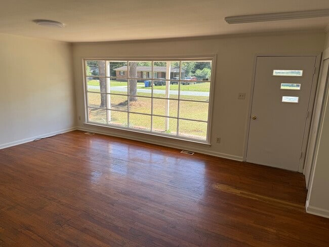 1609 Woodrow Ave, Dublin, GA 31021 - photo 4