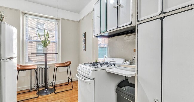 Model-Kitchen-01-Howe-Place-New-Haven-CT-4