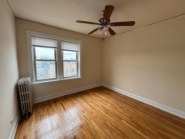 2043 N Cicero Ave unit 3S, Chicago, IL 60639 - photo 4