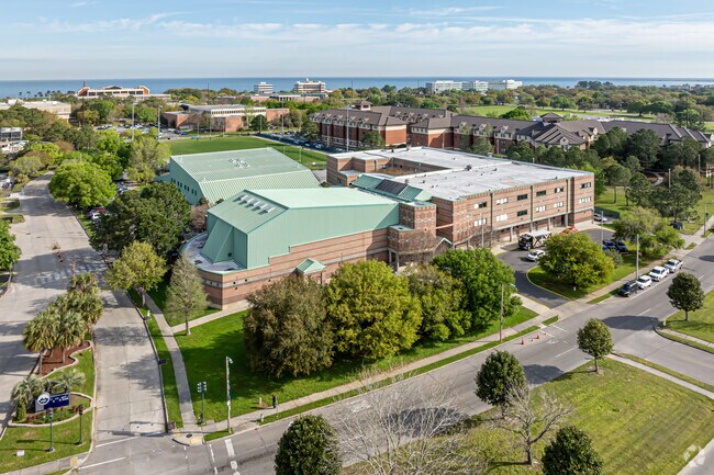 Benjamin Franklin High School is located near the south shore of Lake Pontchartrain.