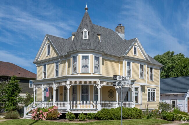 Lawrence-City Park is one of the most historic districts of Appleton.