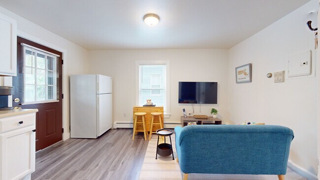 22 Hews St unit 2, Cambridge, MA 02139 - photo 5