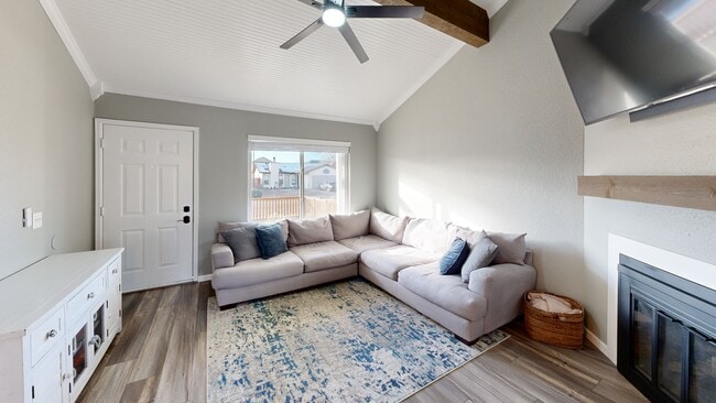 1425 4th St, Fort Lupton, CO 80621 - photo 3