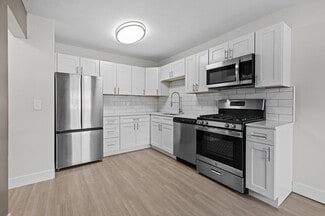 8660 Walton Blvd, Canton, MI 48187