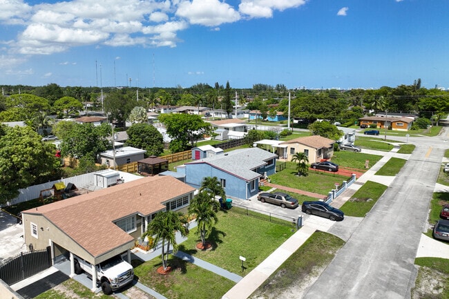 Most homes in Scott Lake feature spacious front yards, adding charm to the neighborhood.