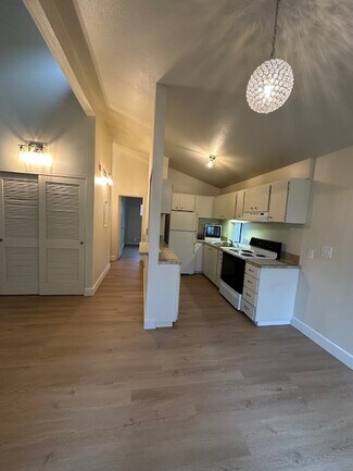 1139 17th Ave, Seattle, WA 98122