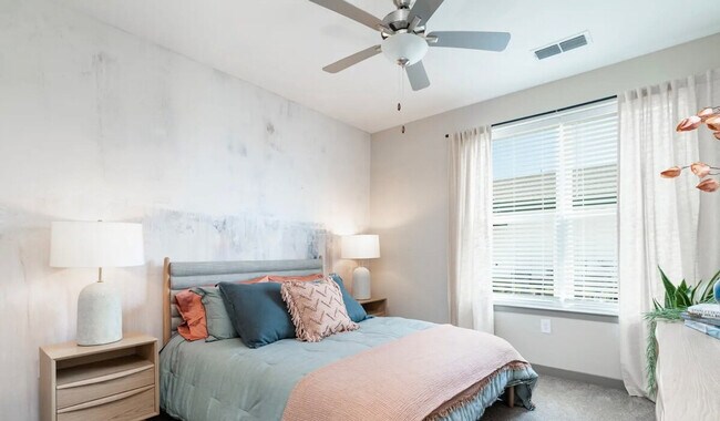 1607 Centennial Park Blvd unit ID1312618P, Alcoa, TN 37701 - photo 2