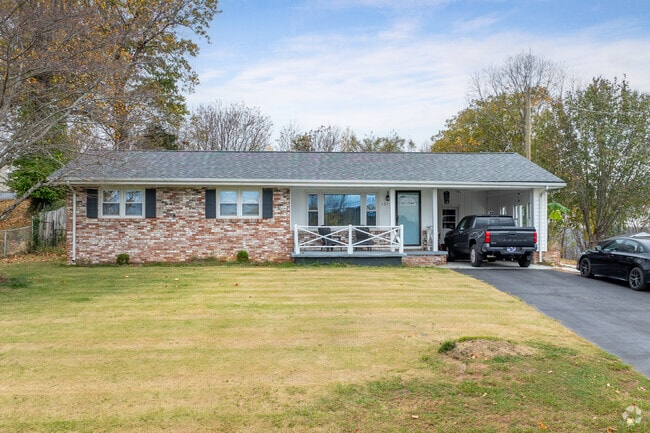 You can find simple ranch homes in Lynn Garden with good size driveways.