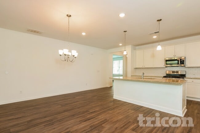 117 Everett Square, McDonough, GA 30252 - photo 3