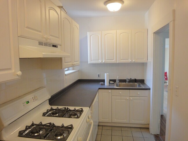 52 Garden St unit 44, Cambridge, MA 02138 - photo 5