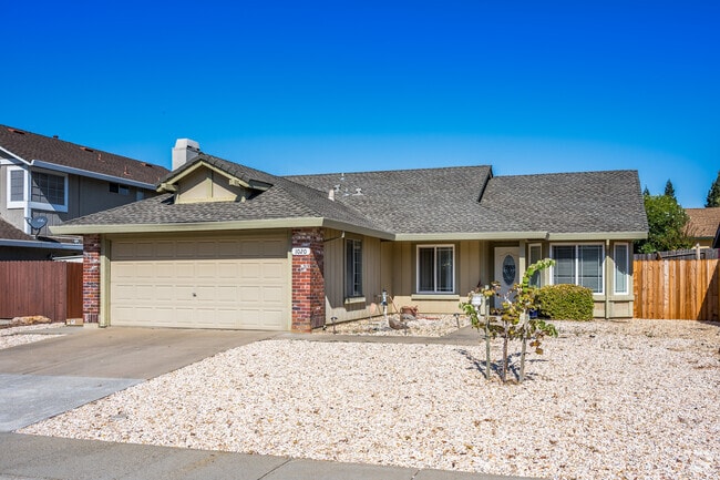 You will find many ranch-style homes in the communities of Roseville.