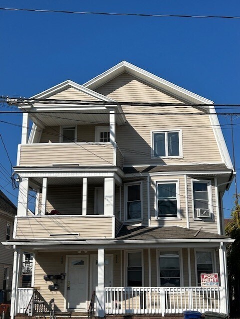 296-298 Federal St Unit Third floor, Bridgeport, CT 06606