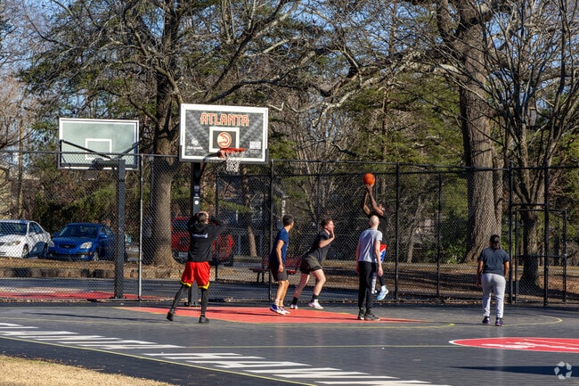 Custer-McDonough-Guice residents enjoy easy access to Grant Park’s many amenities, from scenic walking trails to picnic areas and playgrounds.