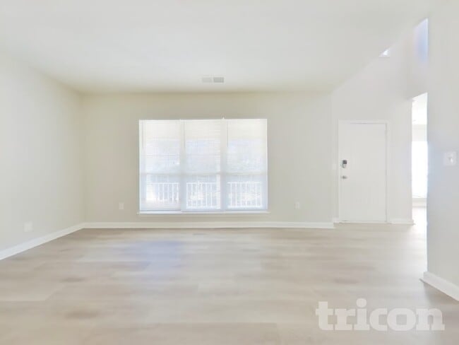 5132 Meadows Lake Dr, Powder Springs, GA 30127 - photo 3