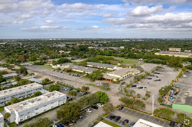 Aerial view of Somerset Academy Village Charter Middle School in Wilton Manors, FL.