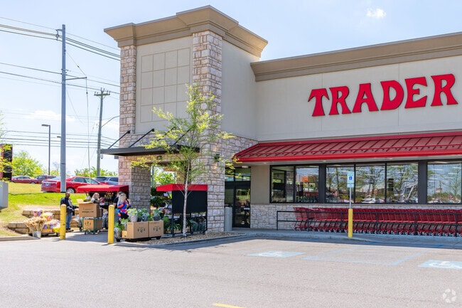 Trader Joe's serves up groceries and fresh flowers for East Brainerd residents.