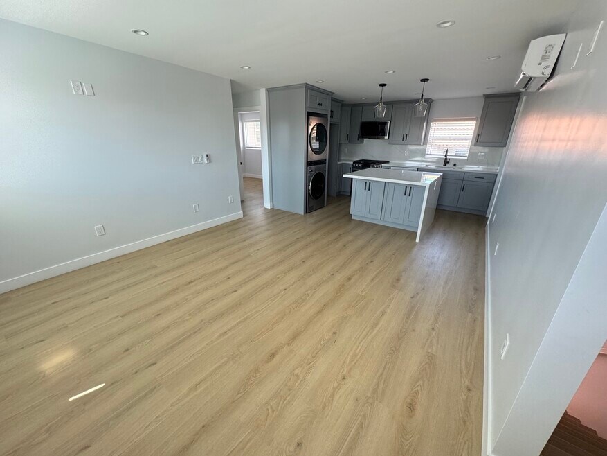 18509 Burin Ave unit C, Redondo Beach, CA 90278 - photo 1