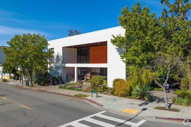 The Oakland Public Library Dimond is one of the busiest in Oakland based in the Dimond District